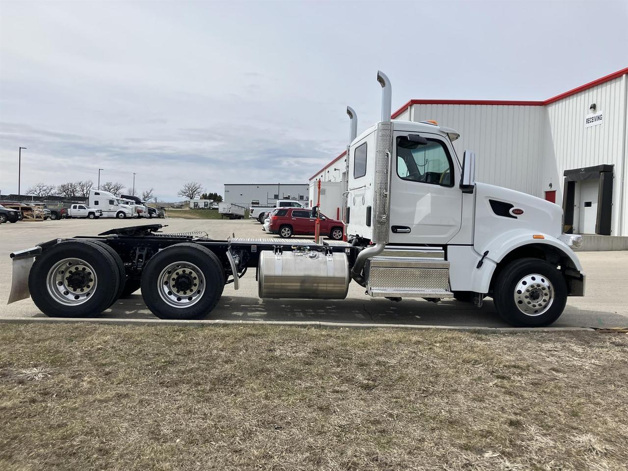 2027 Peterbilt 567 Rochester MN