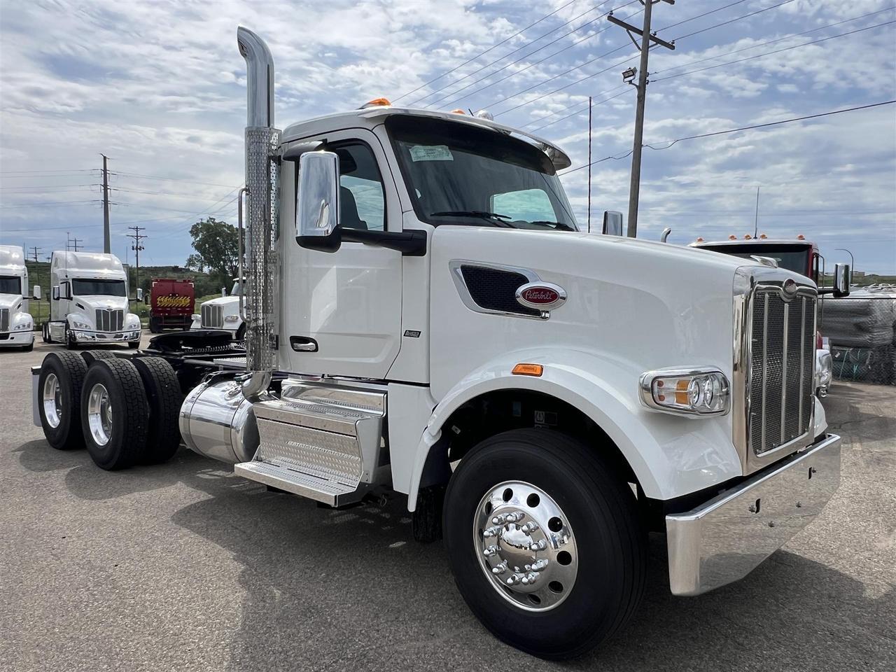 2027 Peterbilt 567 Rochester MN