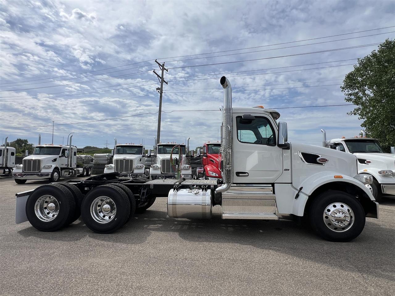 2027 Peterbilt 567 Rochester MN