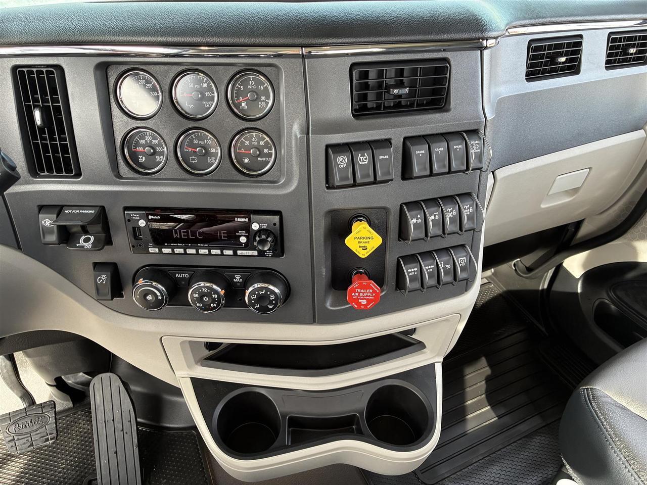 2027 Peterbilt 567 Rochester MN