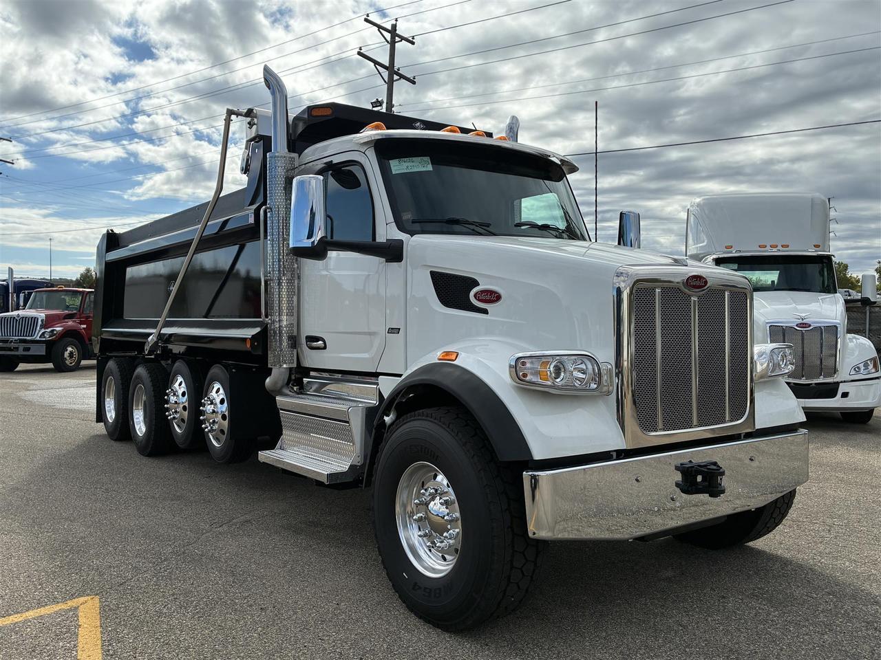 2027 Peterbilt 567 in Fargo, ND — photo 3