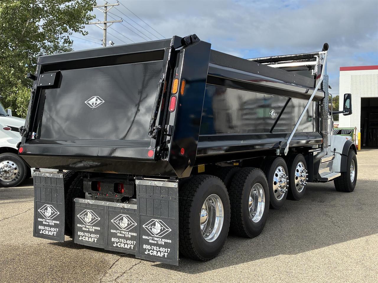 2027 Peterbilt 567 in Fargo, ND — photo 8