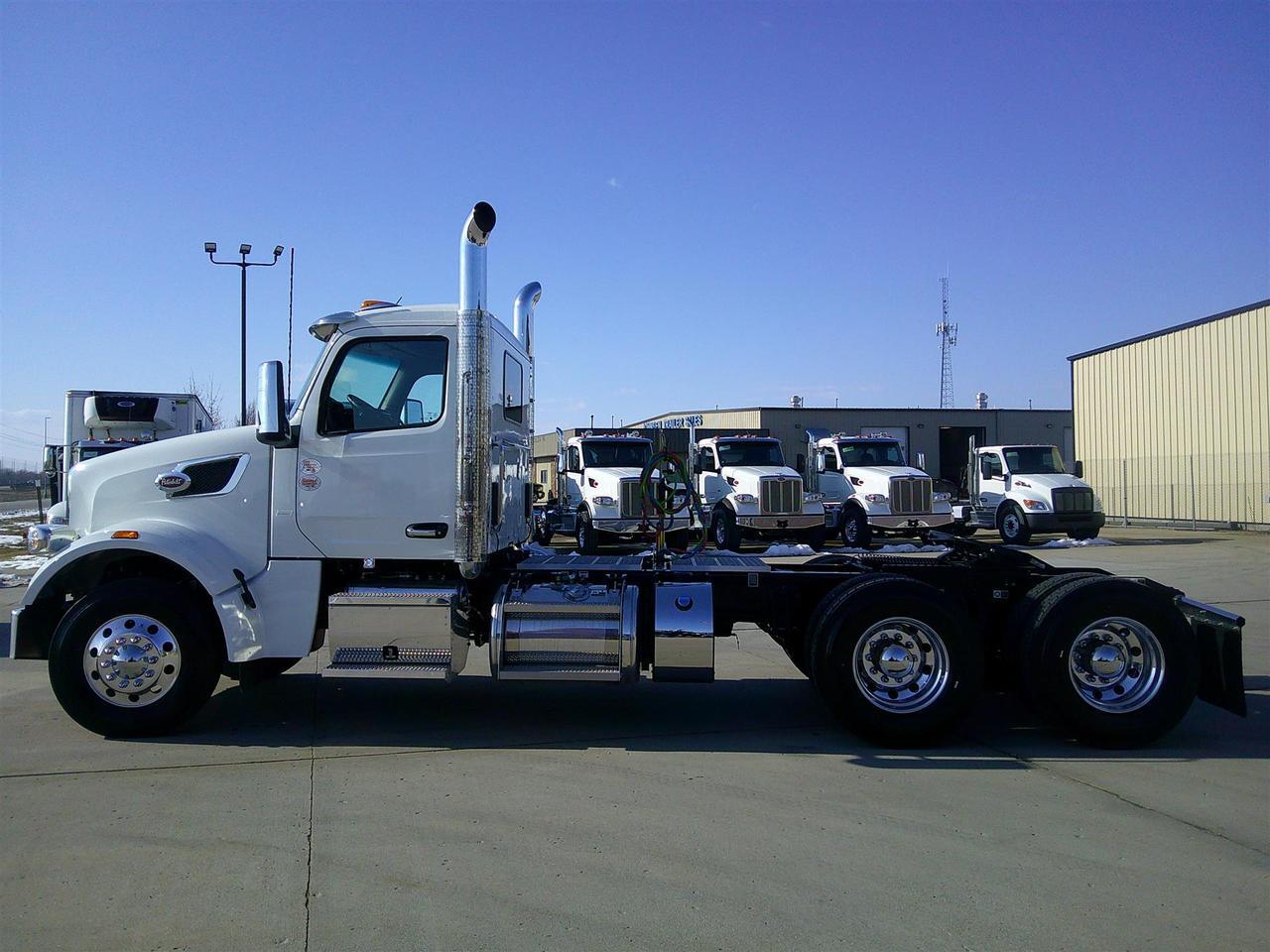 2027 Peterbilt 567 Fargo ND