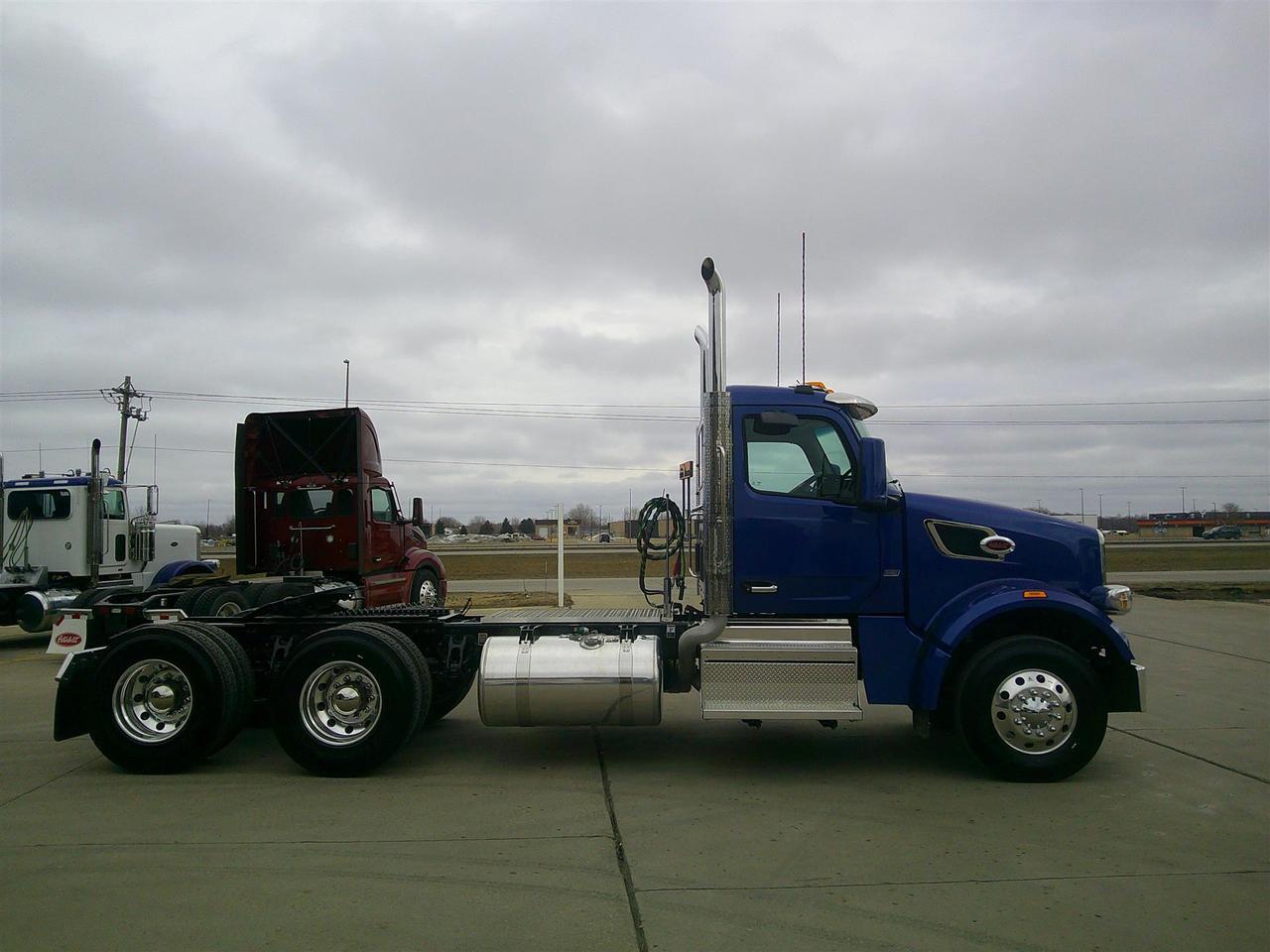 2027 Peterbilt 567 Fargo ND