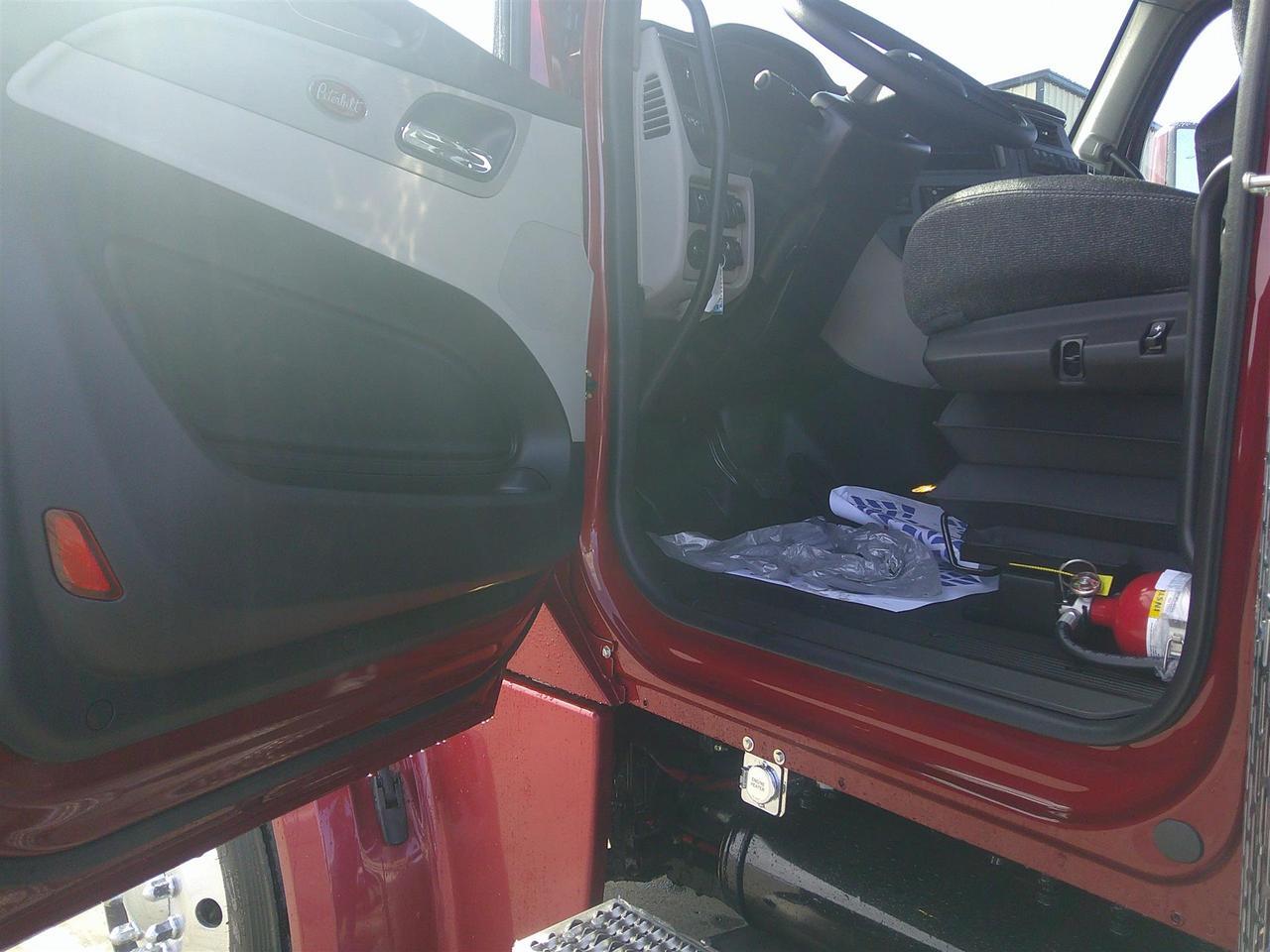 2027 Peterbilt 567 Fargo ND