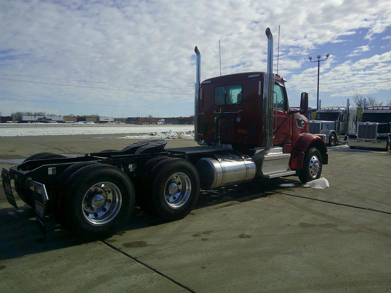 2027 Peterbilt 567 Fargo ND