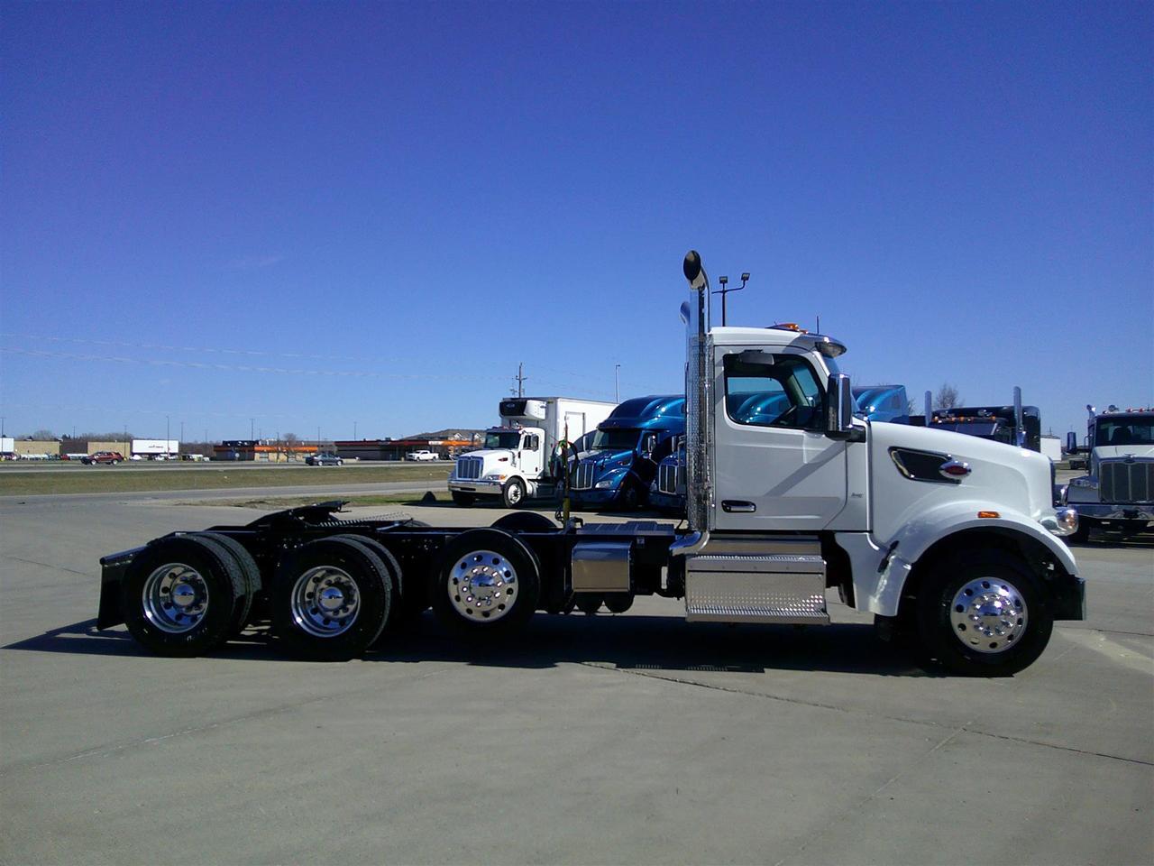 2027 Peterbilt 567 Fargo ND
