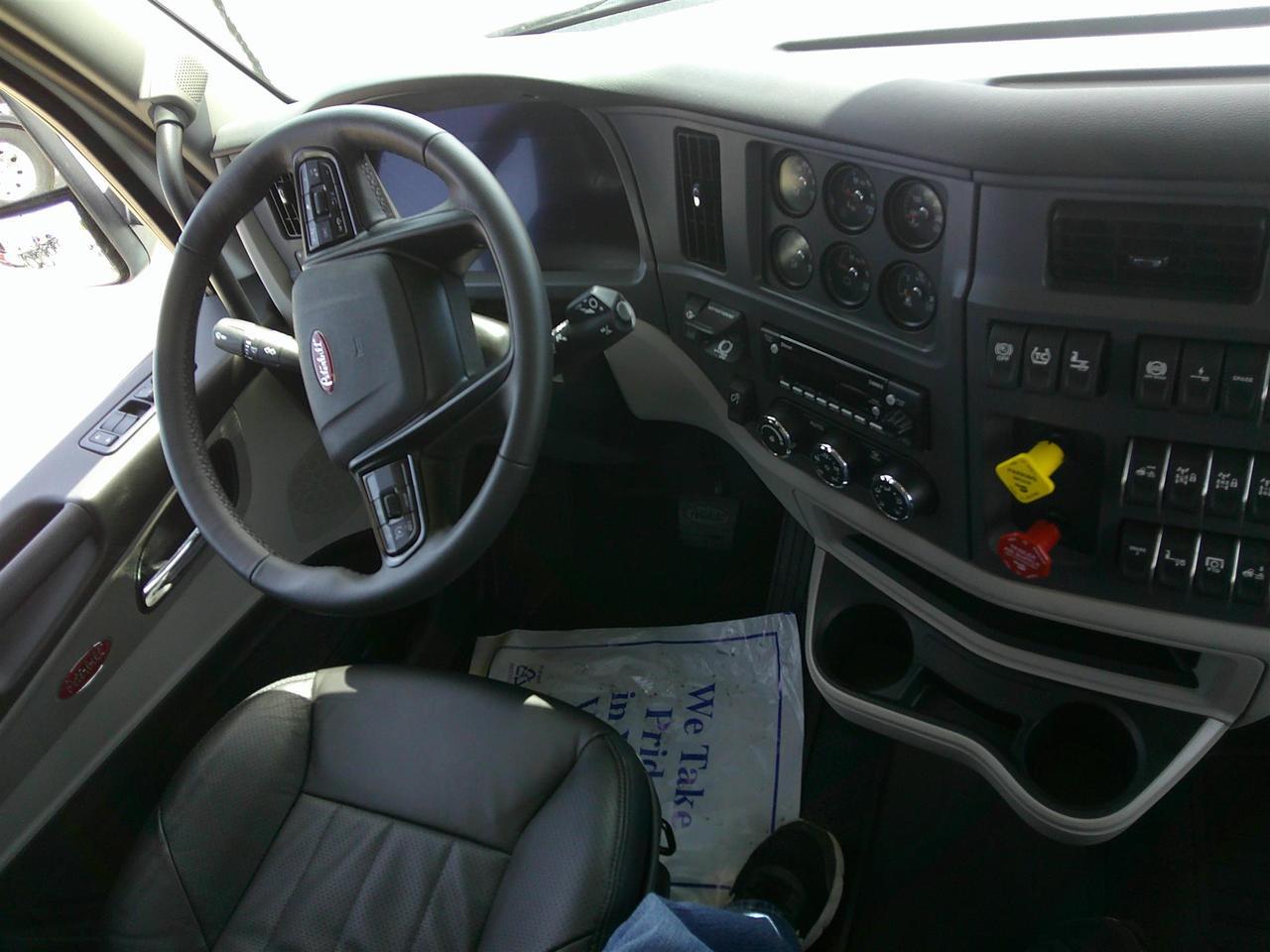 2027 Peterbilt 567 Fargo ND