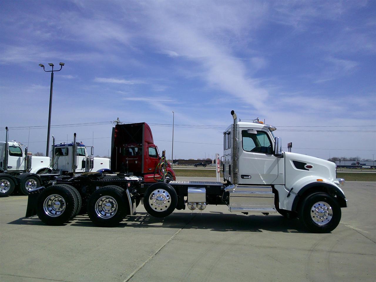 2027 Peterbilt 567 Fargo ND