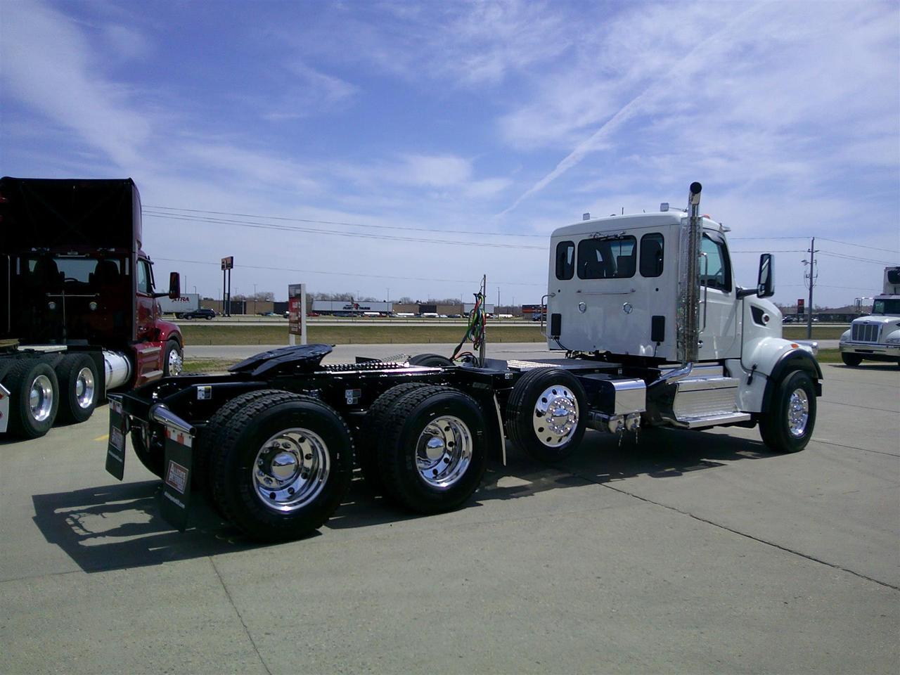 2027 Peterbilt 567 Fargo ND