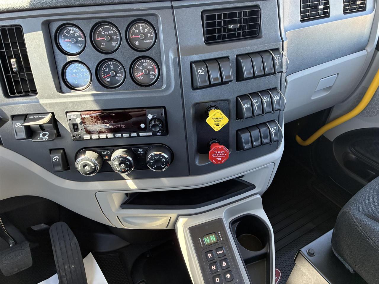 2027 Peterbilt 567 South St. Paul MN