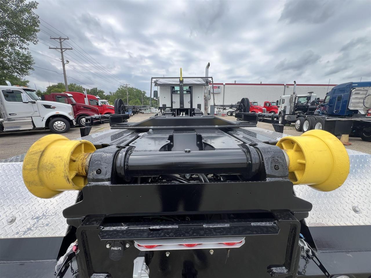 2027 Peterbilt 567 South St. Paul MN