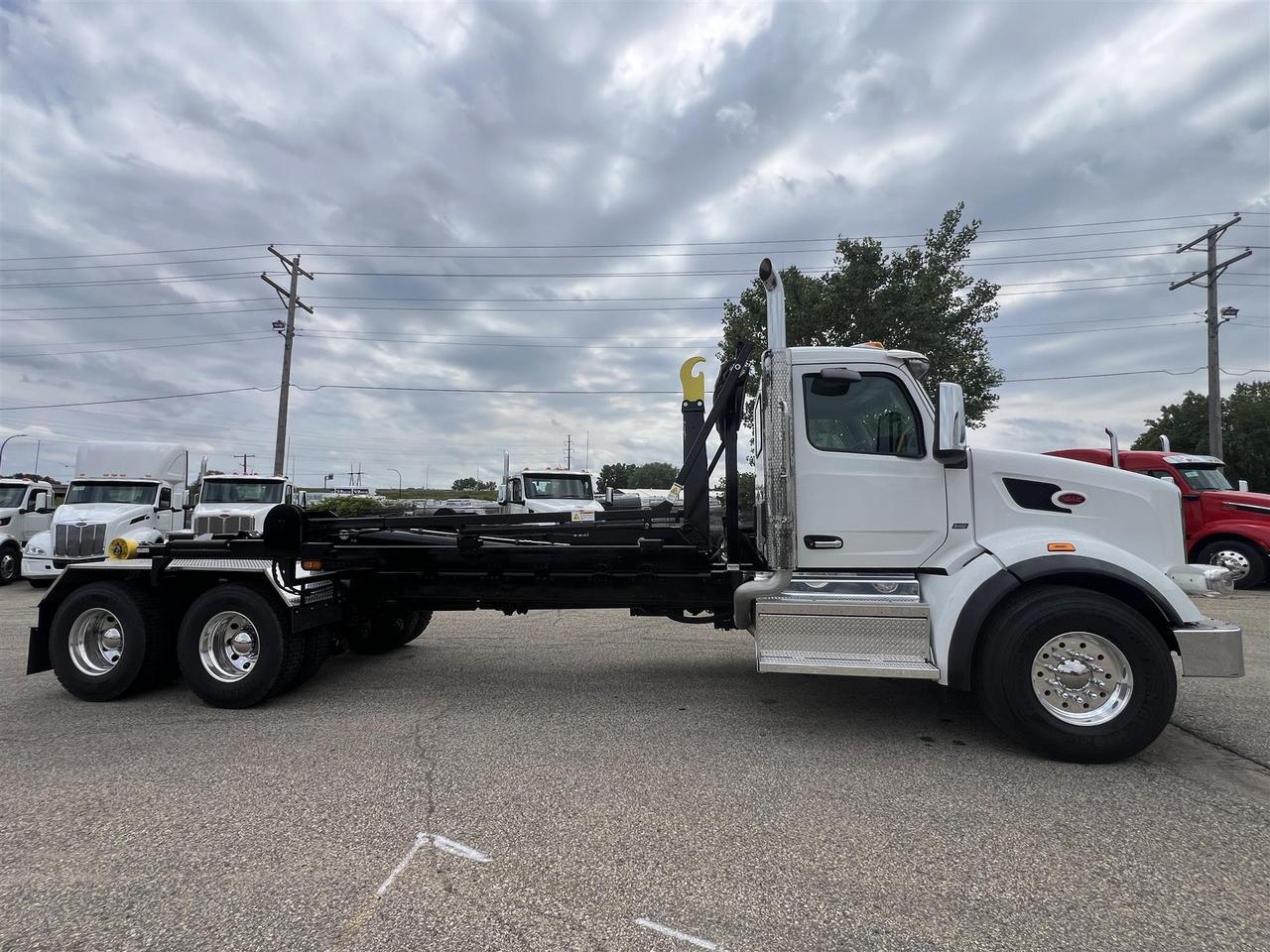 2027 Peterbilt 567 South St. Paul MN
