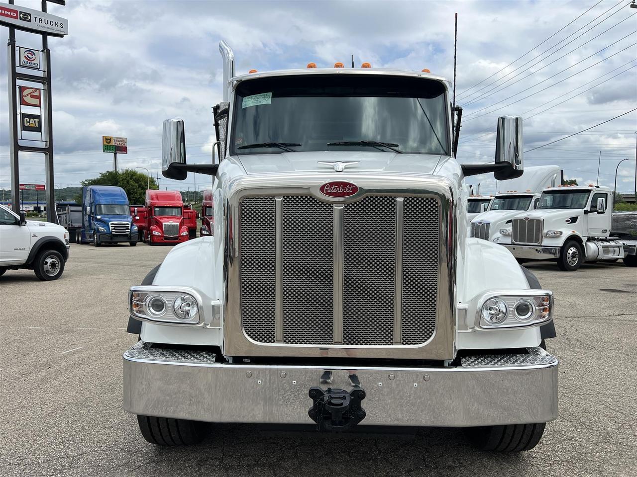 2027 Peterbilt 567 Hook Lift