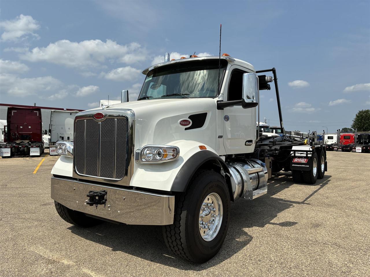 2027 Peterbilt 567 Hook Lift