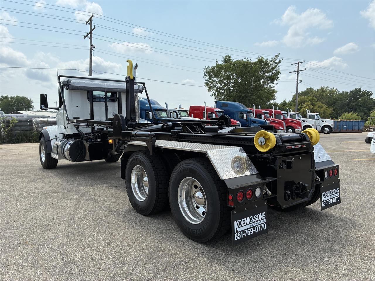 2027 Peterbilt 567 Hook Lift
