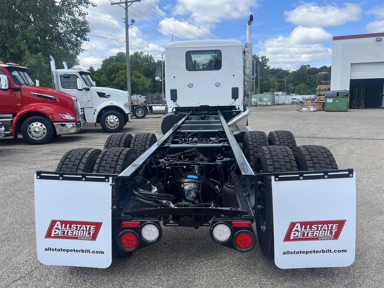 2027 Peterbilt 567 Hook Lift