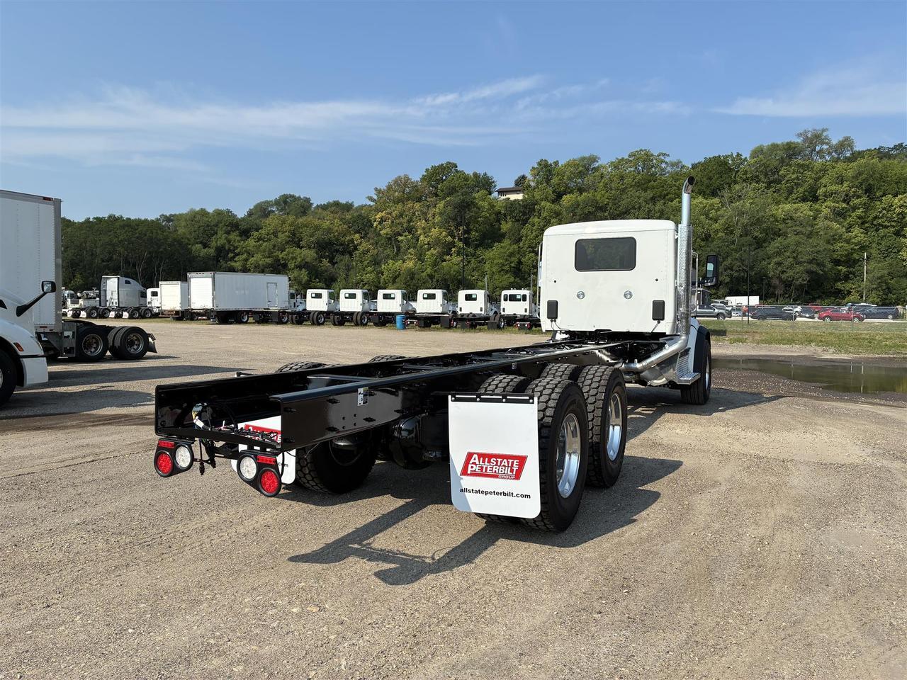 2027 Peterbilt 567 in South St. Paul, MN — photo 3