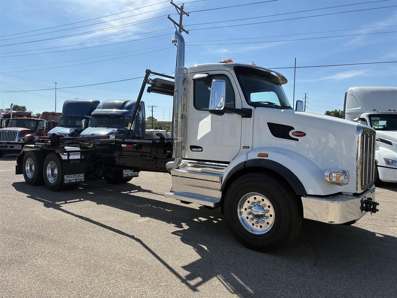 2027 Peterbilt 567 Roll-Off