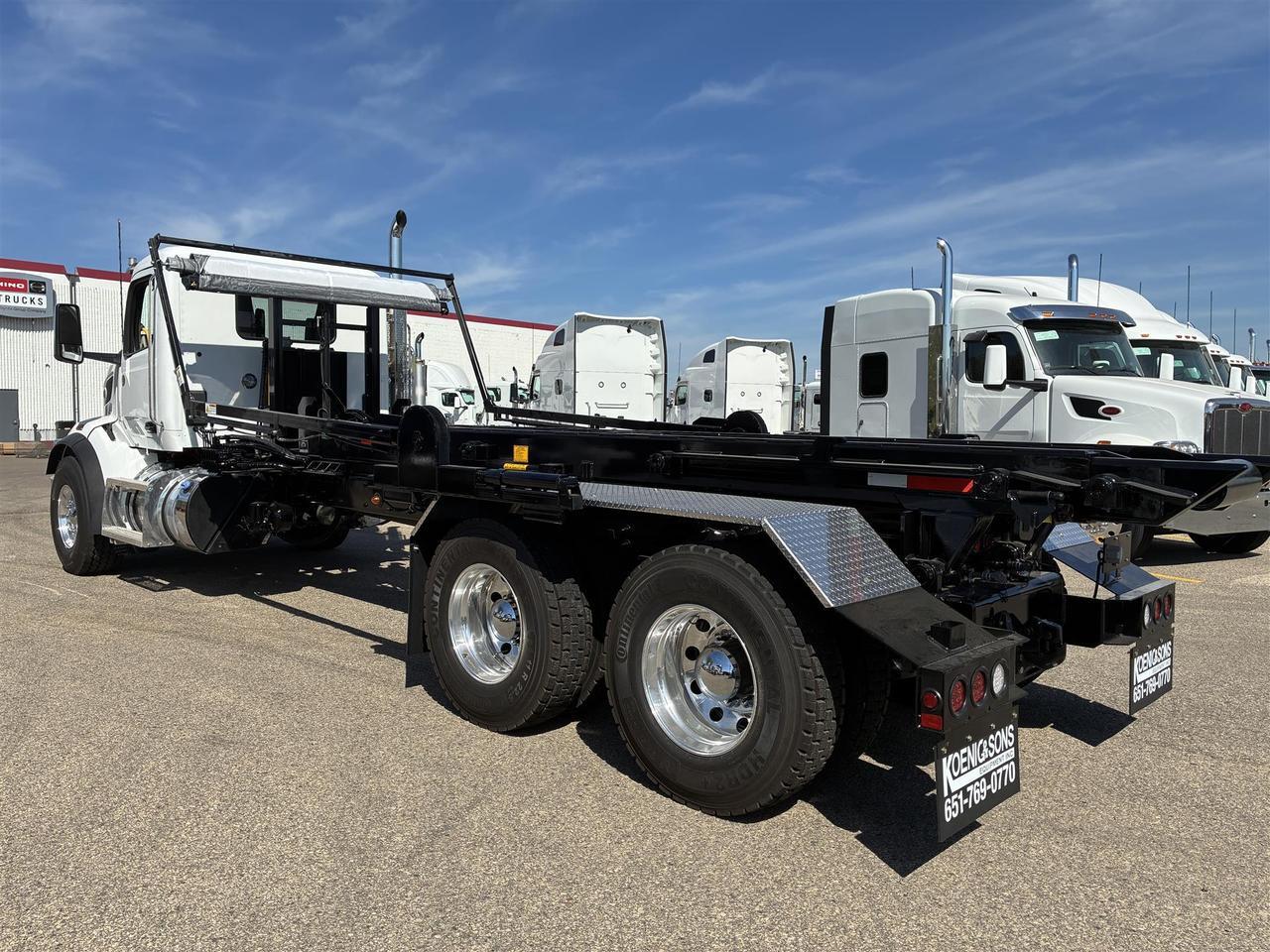 2027 Peterbilt 567 in South St. Paul, MN — photo 3