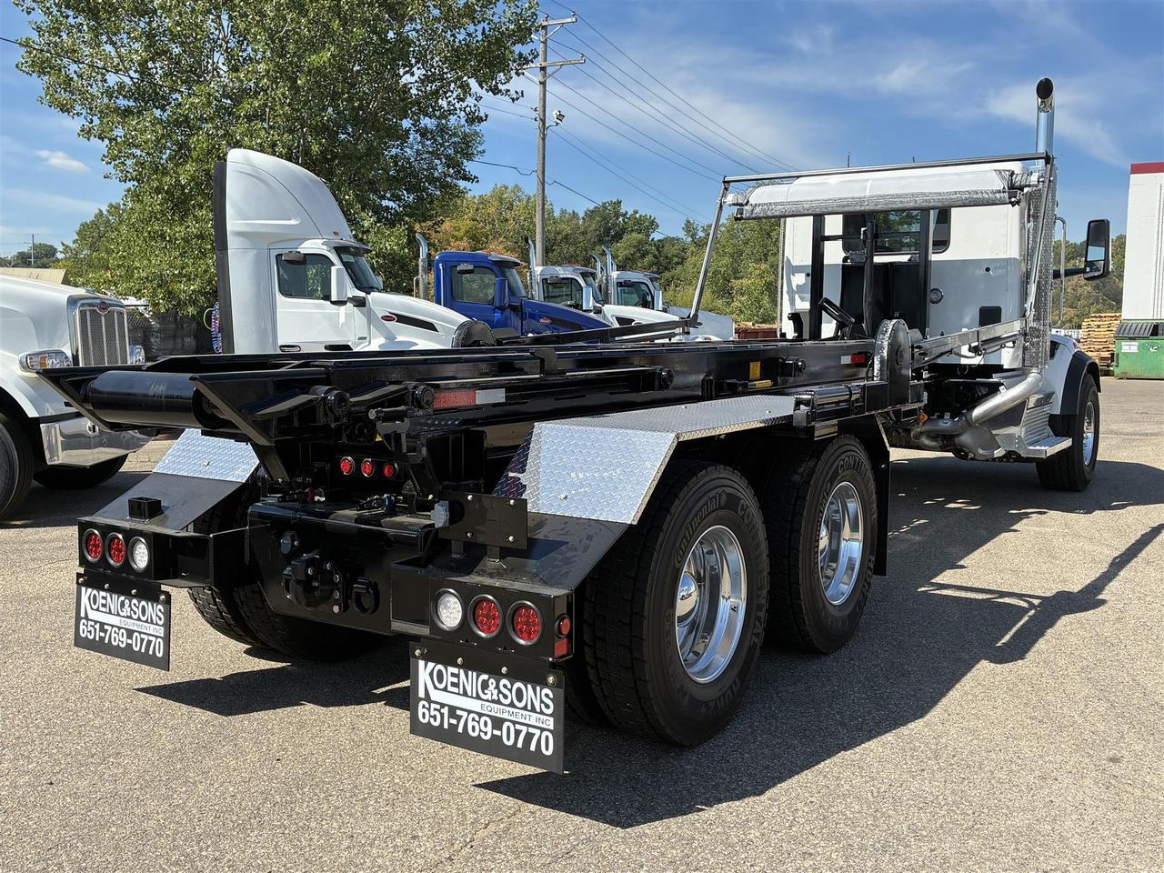 2027 Peterbilt 567 in South St. Paul, MN — photo 5