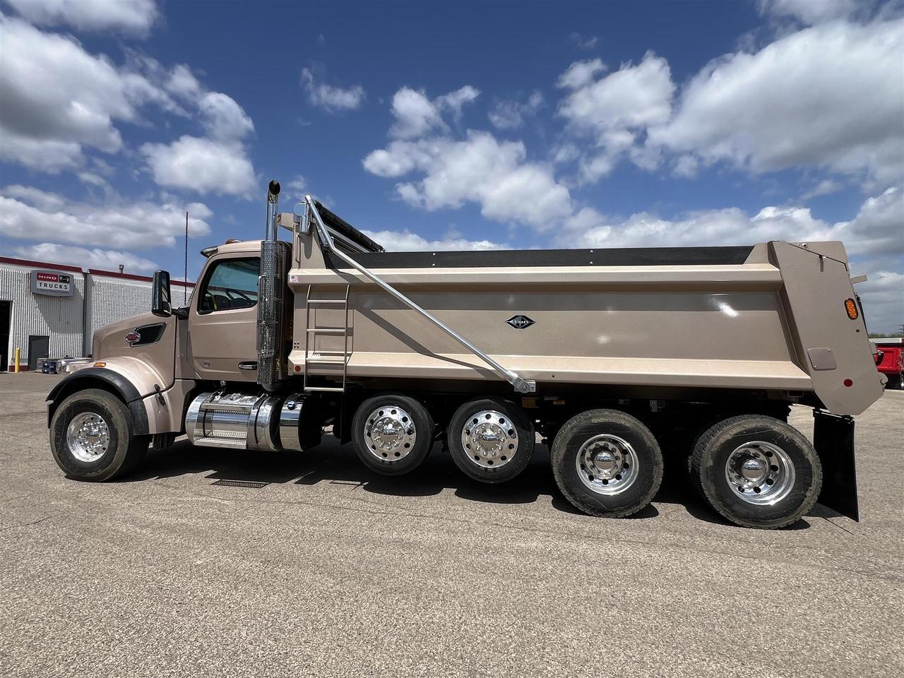 2027 Peterbilt 567 in South St. Paul, MN — photo 3