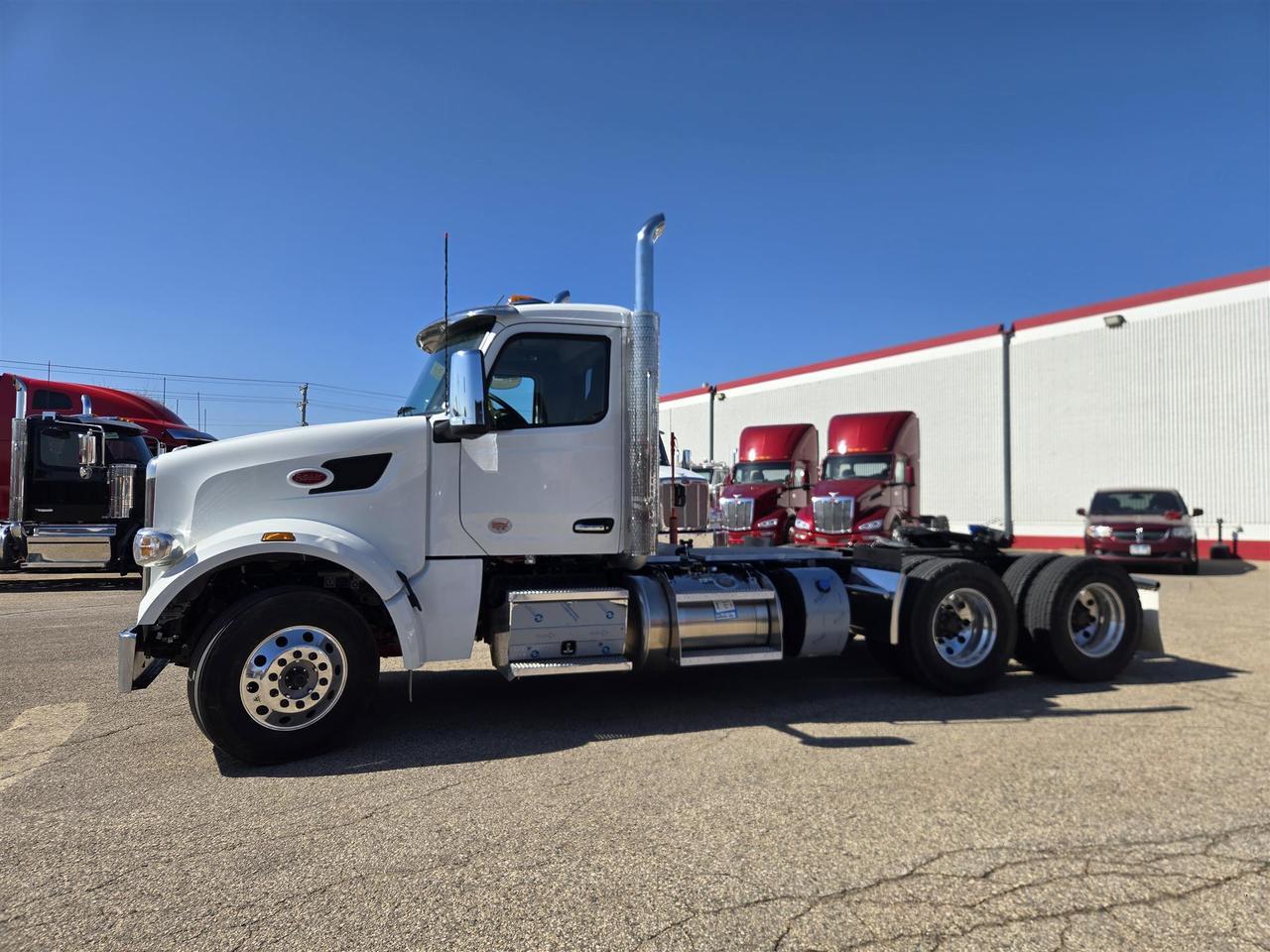 2027 Peterbilt 567 South St. Paul MN