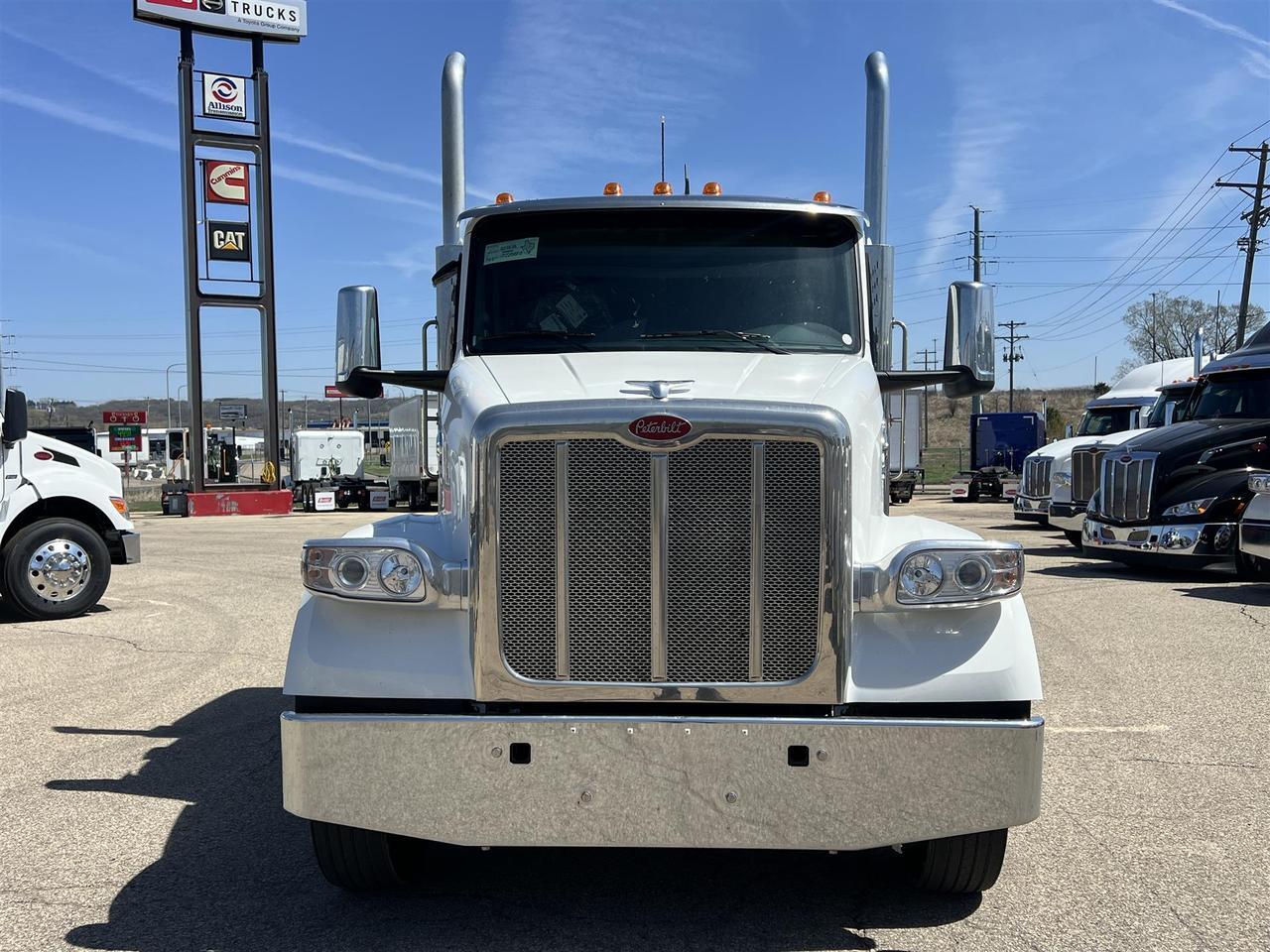 2027 Peterbilt 567 Sleeper