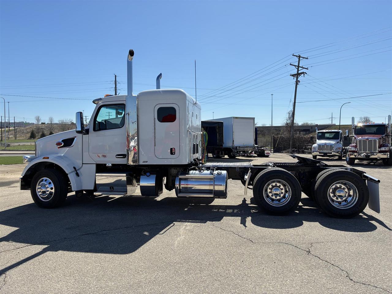 2027 Peterbilt 567 Sleeper