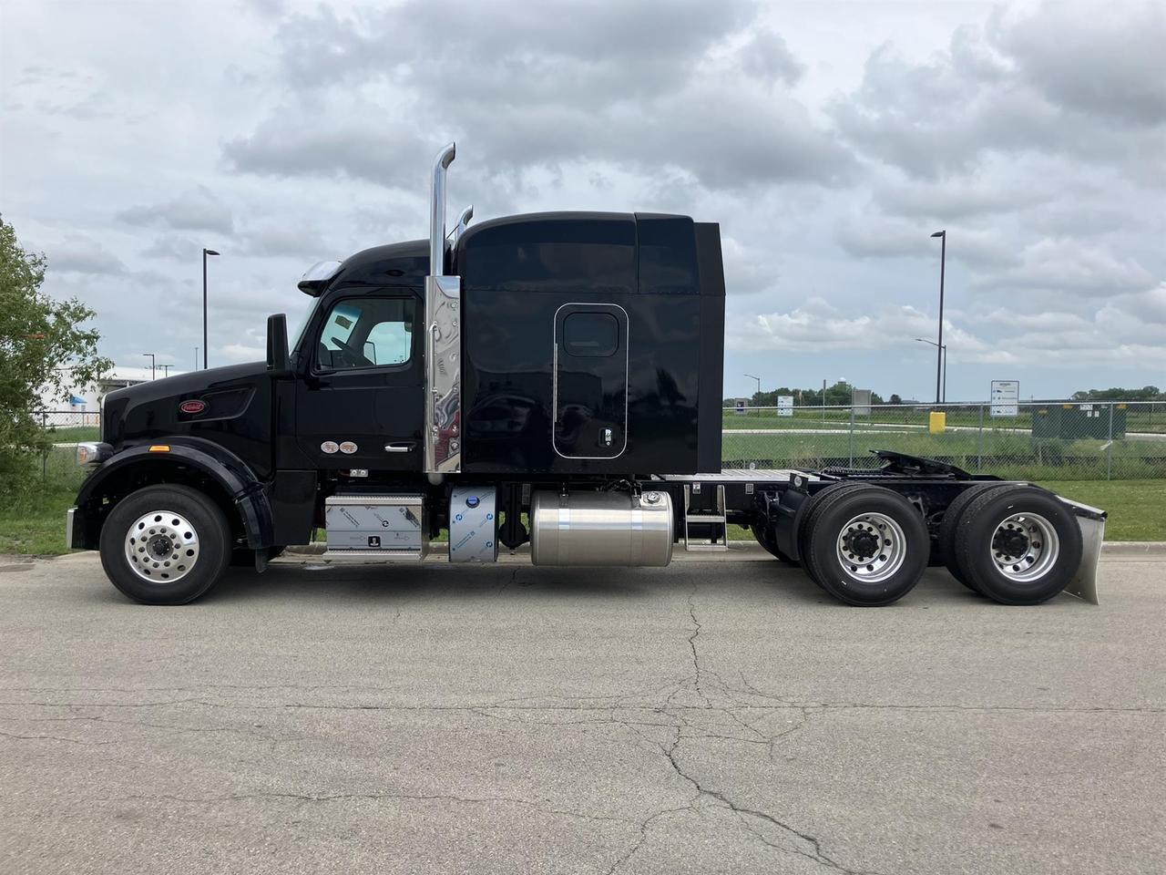 2027 Peterbilt 567 72" High Roof Rochester MN