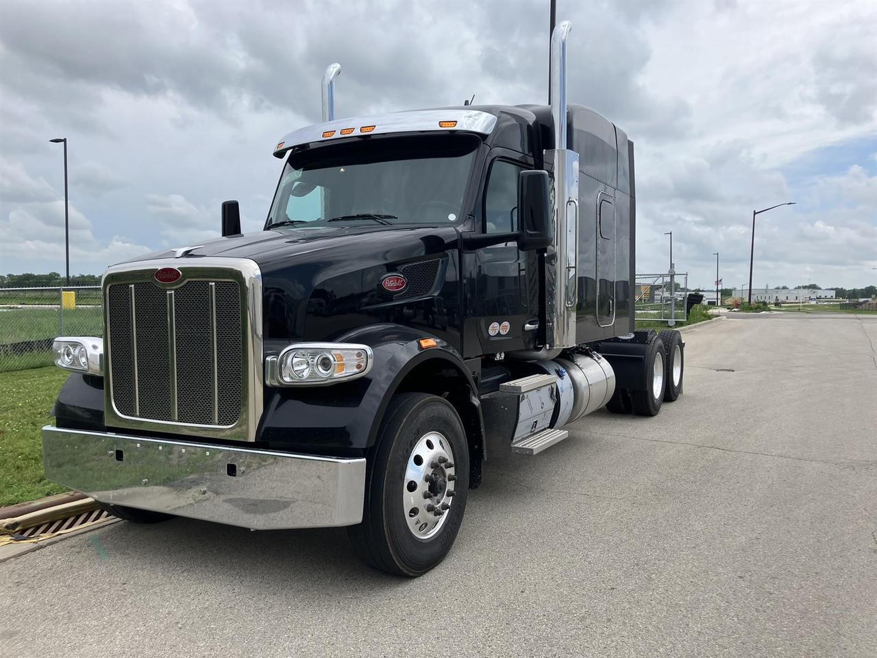2027 Peterbilt 567 Sleeper