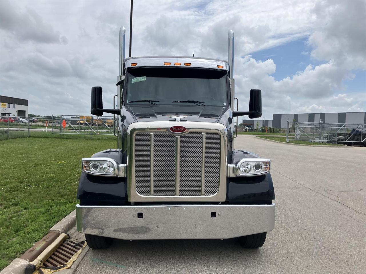 2027 Peterbilt 567 Sleeper