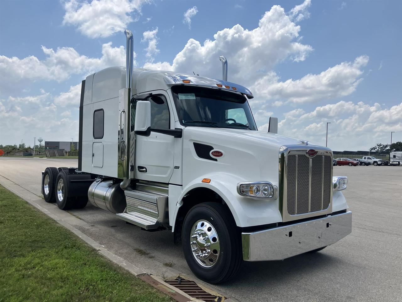 2027 Peterbilt 567 Sleeper