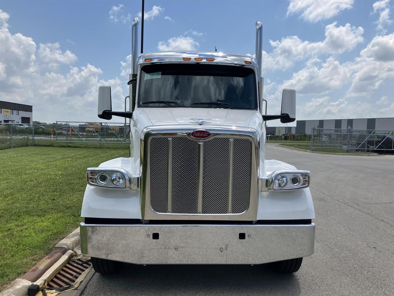 2027 Peterbilt 567 Sleeper