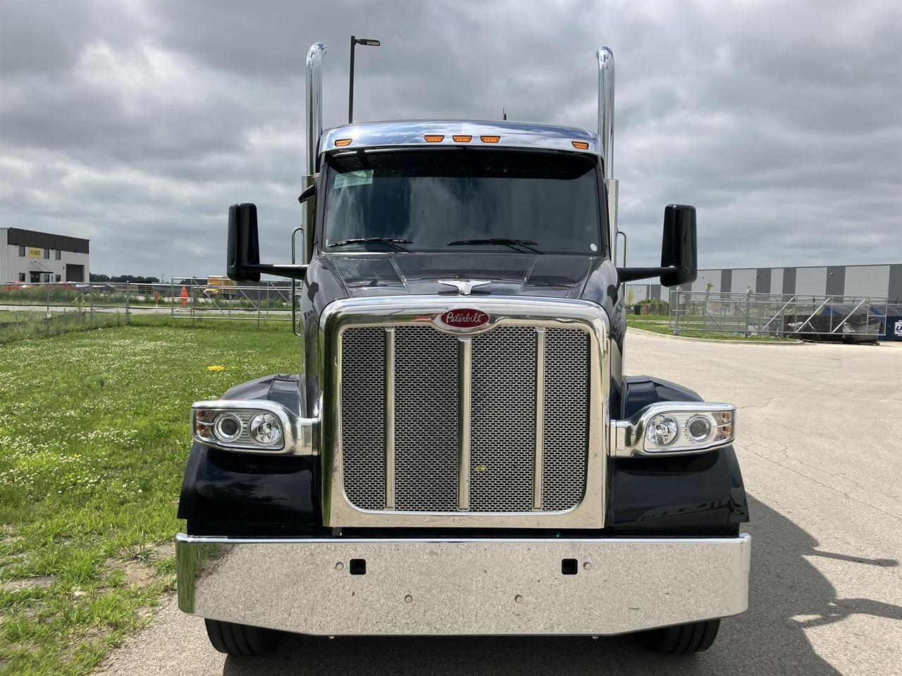 2027 Peterbilt 567 Sleeper
