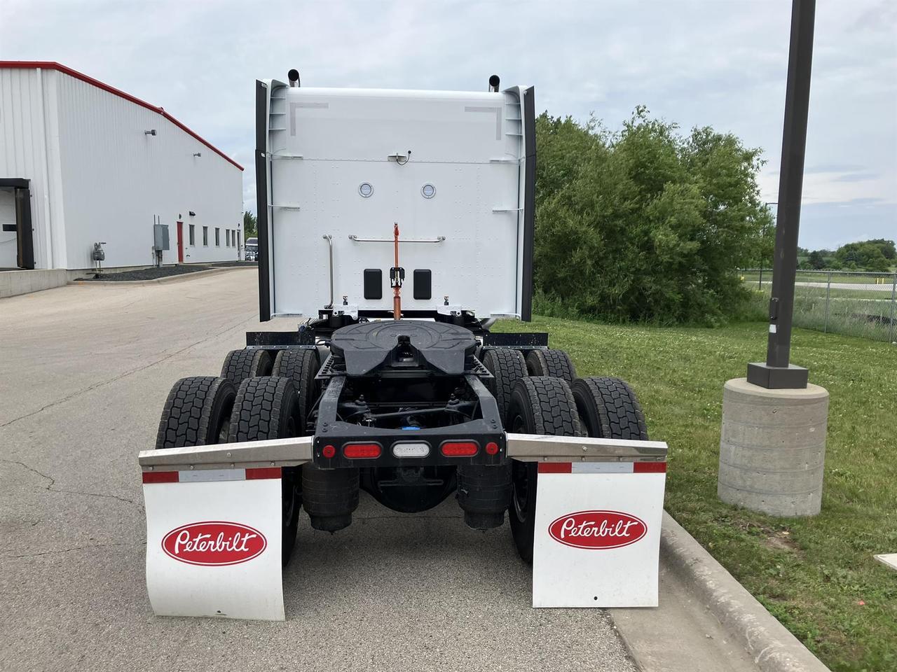 2027 Peterbilt 567 Sleeper