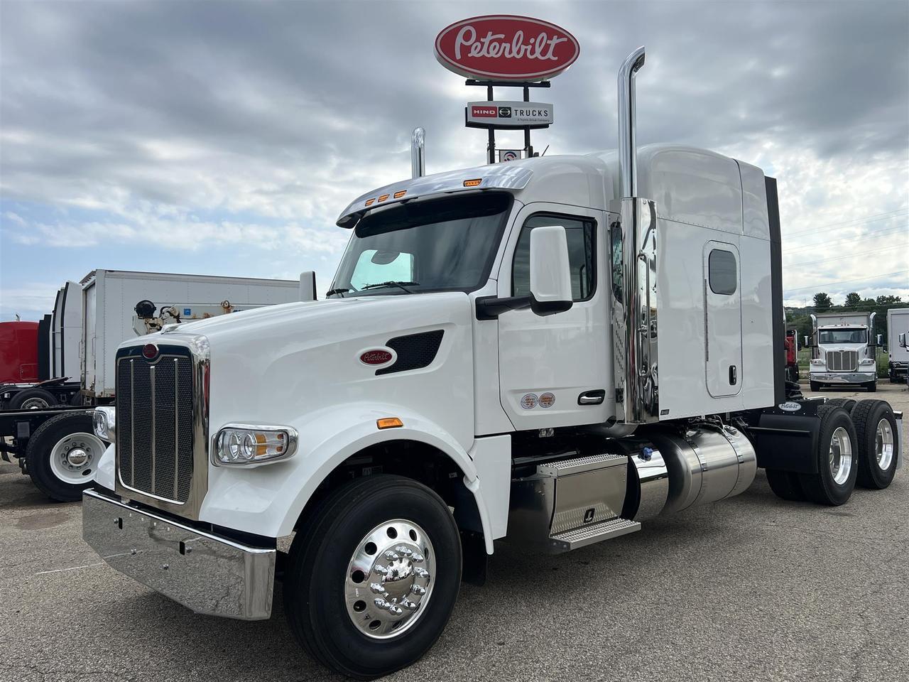 2027 Peterbilt 567 Sleeper