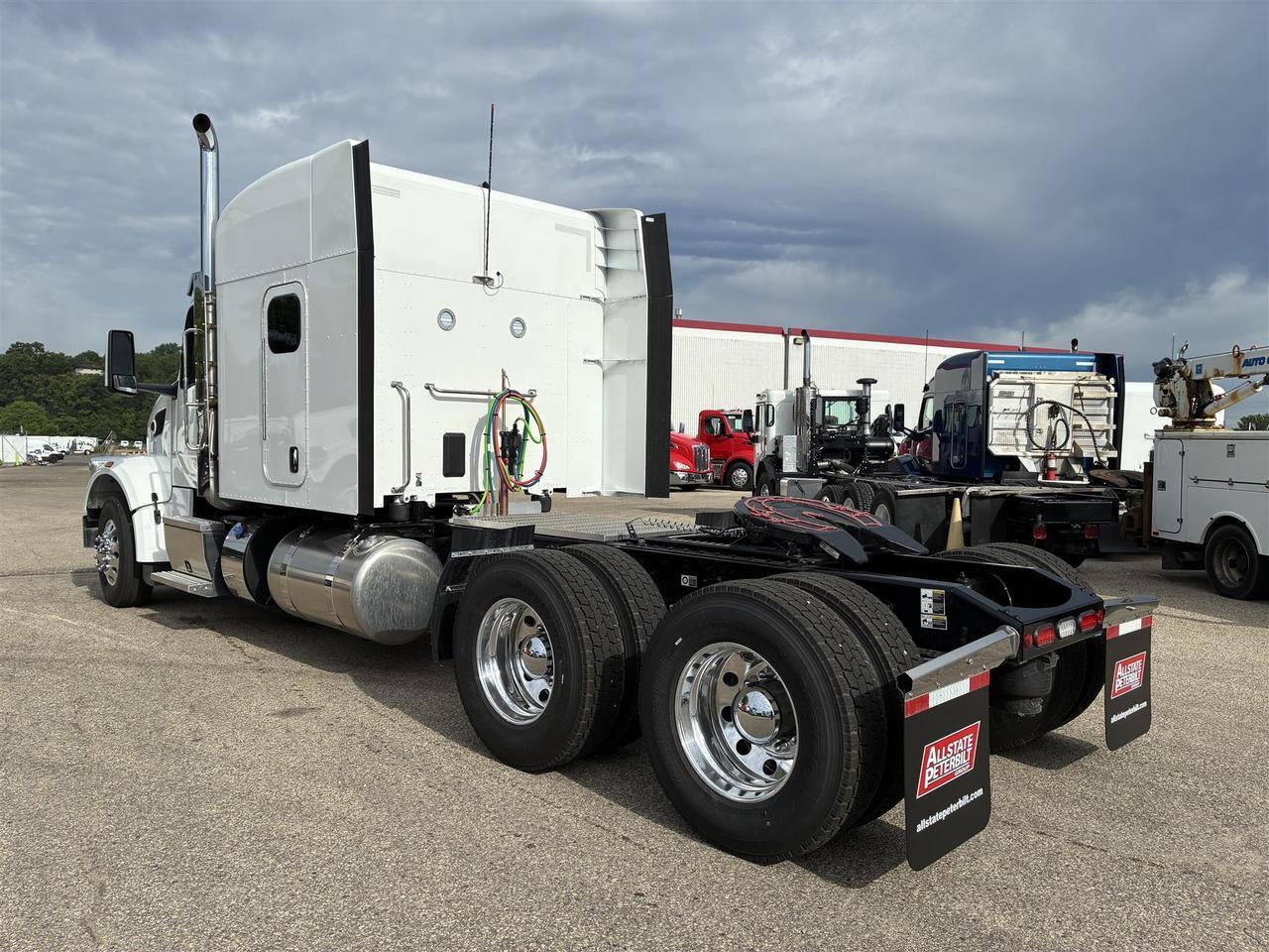 2027 Peterbilt 567 Sleeper