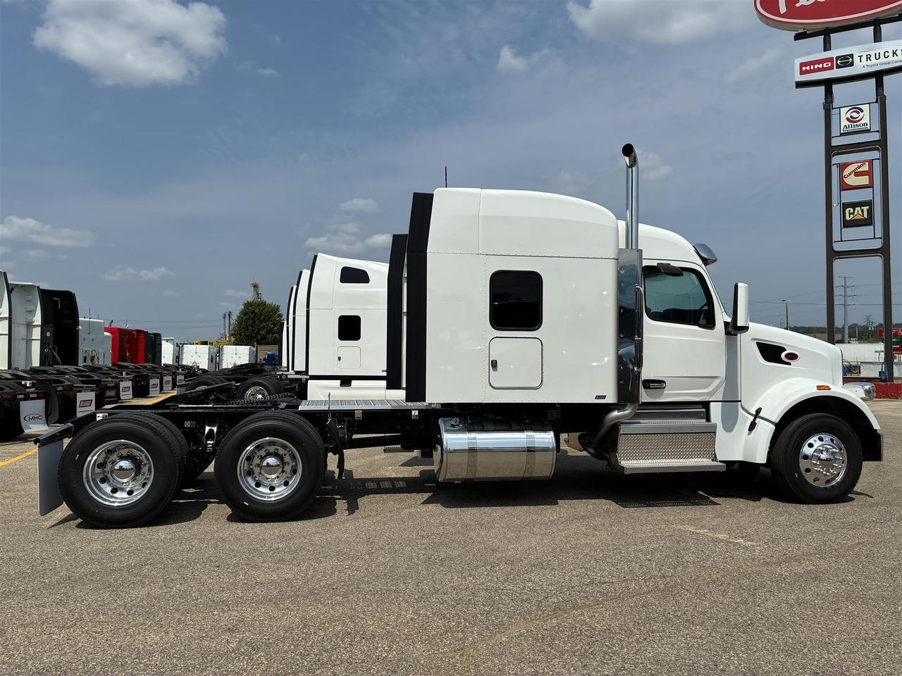 2027 Peterbilt 567 in South St. Paul, MN — photo 5