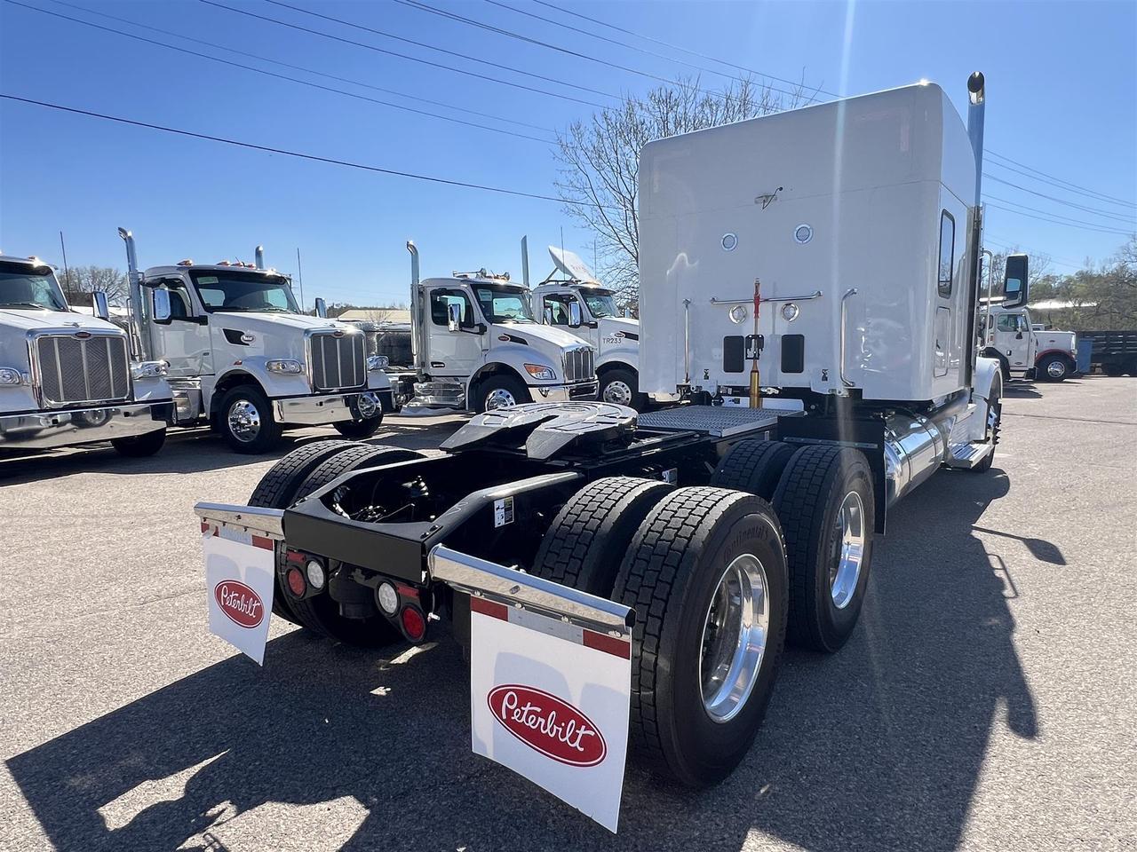 2027 Peterbilt 567 80" Double Bunk High Roof South St. Paul MN