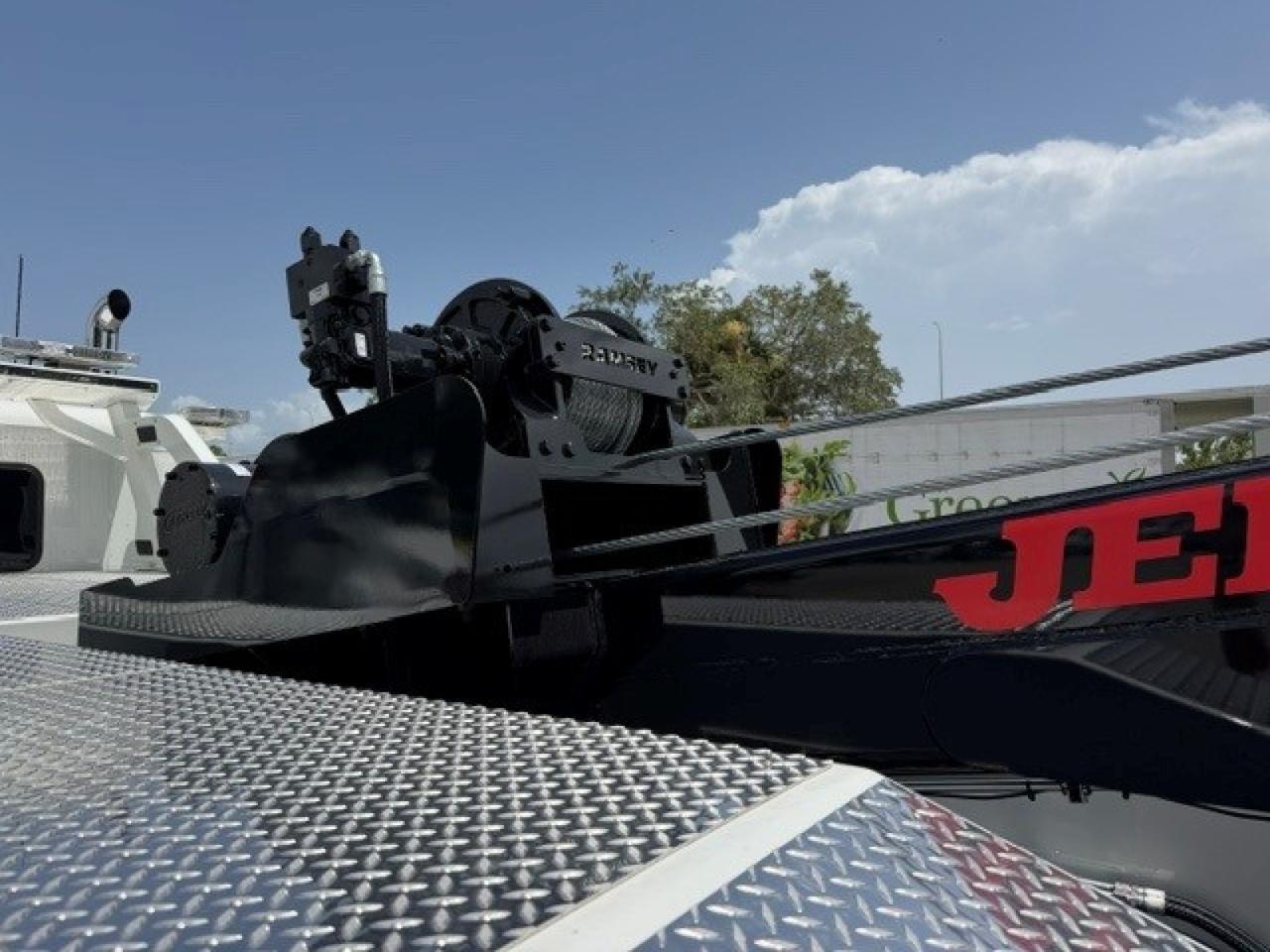 2027 Peterbilt 567 Jerr-Dan 35-Ton Integrated Wrecker Tampa FL