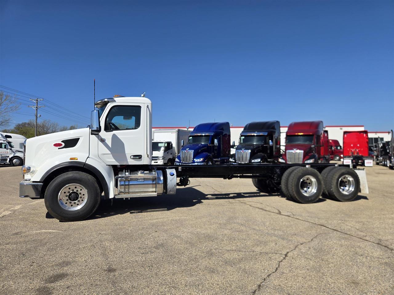 2027 Peterbilt 567 in South St. Paul, MN — photo 3