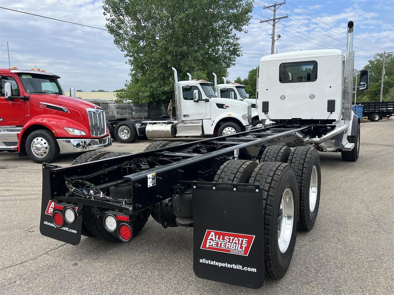 2027 Peterbilt 567 in South St. Paul, MN — photo 3