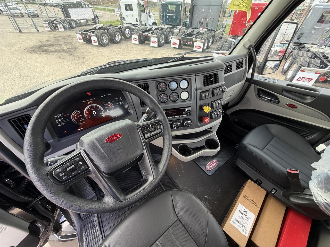 2027 Peterbilt 579 Eau Claire WI