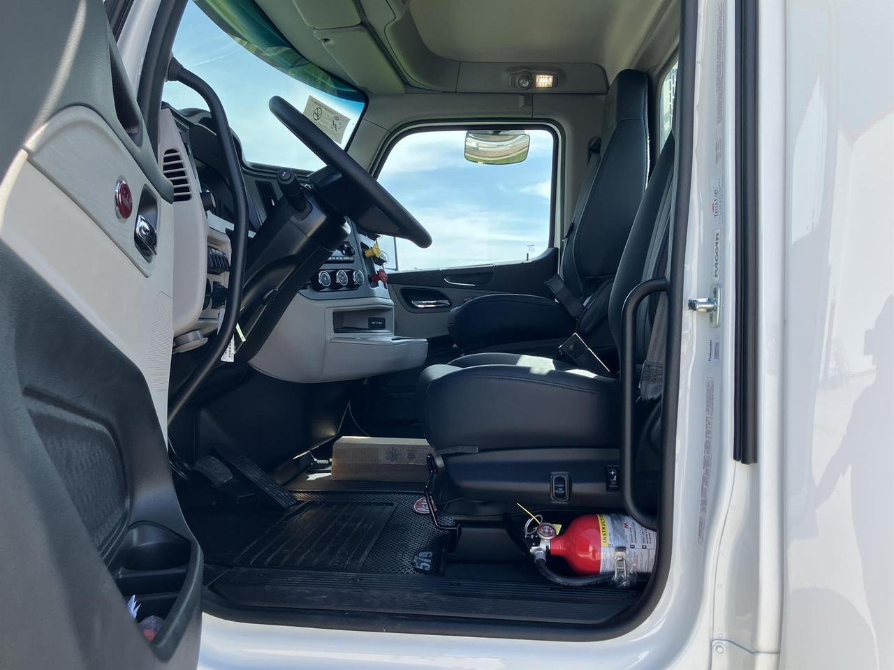 2027 Peterbilt 579 Rochester MN