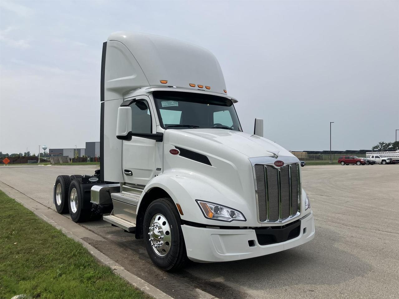 2027 Peterbilt 579 Non-Sleeper