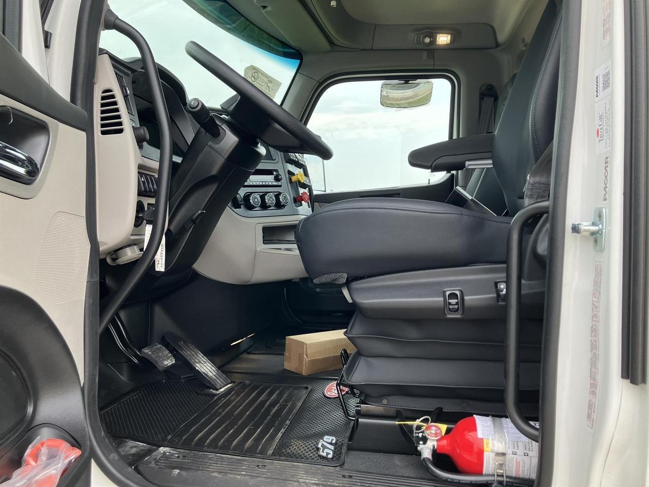 2027 Peterbilt 579 Rochester MN