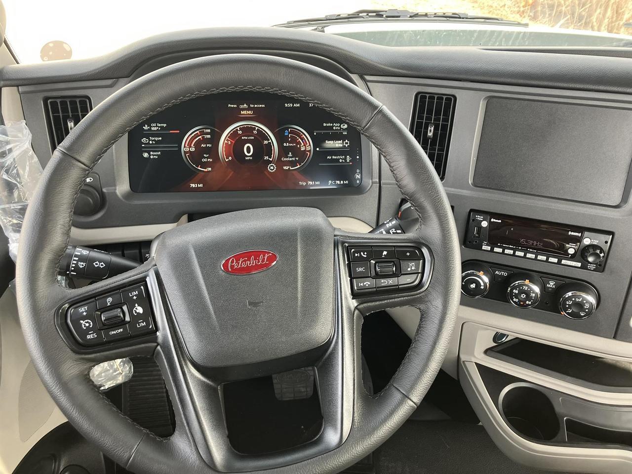 2027 Peterbilt 579 Rochester MN