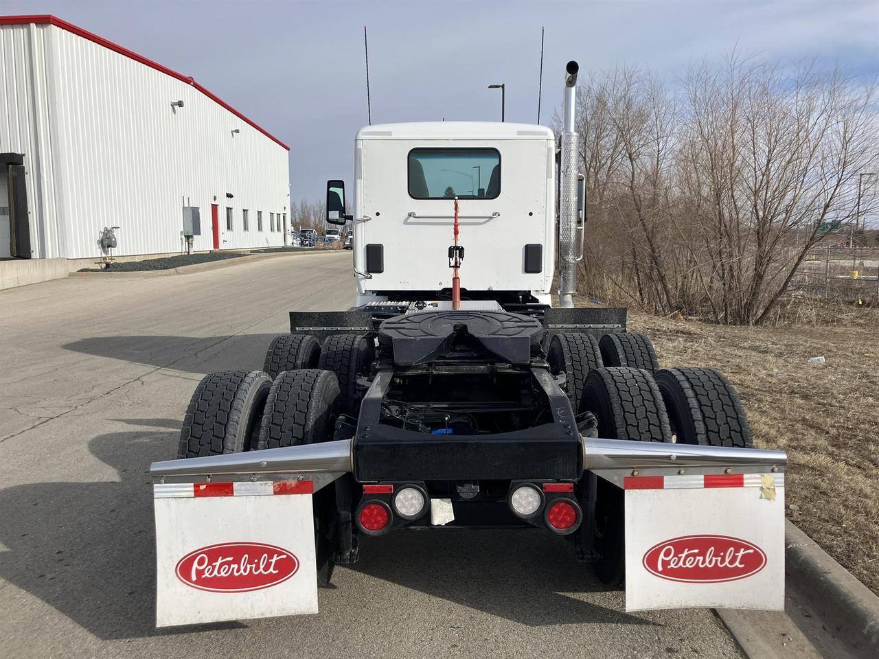 2027 Peterbilt 579 Rochester MN