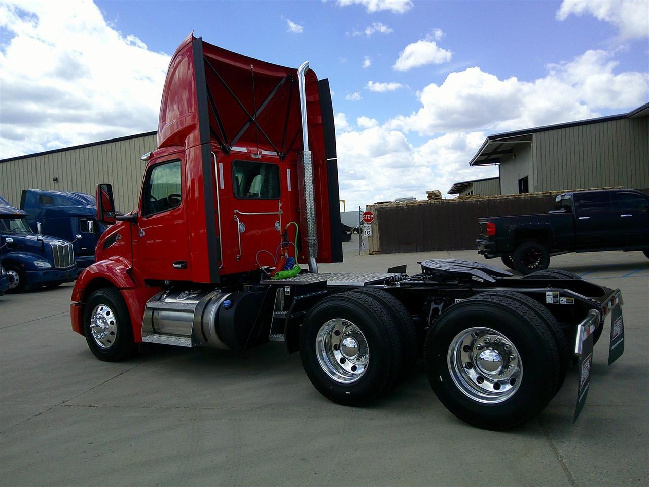 2027 Peterbilt 579 Fargo ND